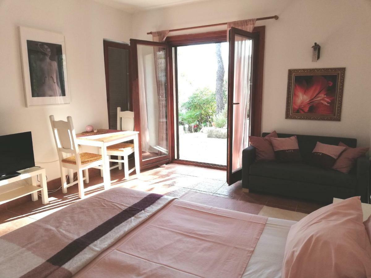 Apartments Vila Marija Grebaštica エクステリア 写真